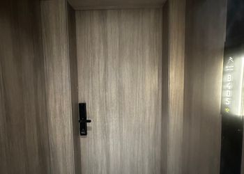 استديو بسرير ماستر