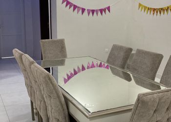 شالية بمجلس مطل على المسبح 