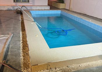 استراحة بجلسة خارجية ومسبح خارجي