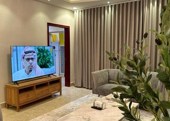 شقة فاخره غرفتين نوم وصالة 