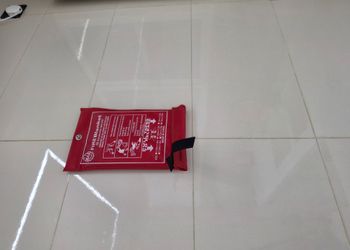 شقة بغرفتين نوم وصالة