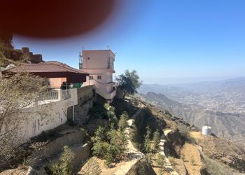 مزرعة ببيت شعر ومجلس