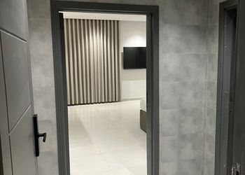 استديو هادئ بسرير ماستر 