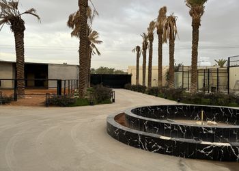 مزرعة بأجواء مميزة وجلسة خارجية 