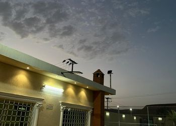استراحة بركن شواء وجلسات خارجية 