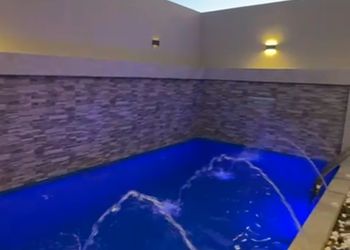 شاليه بملحق خارجي وجلسه خارجية
