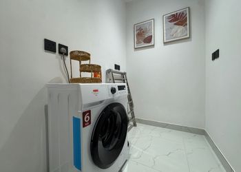 شقة بصالة وغرف نوم