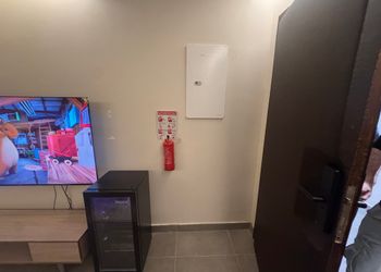 استديو بسرير ماستر