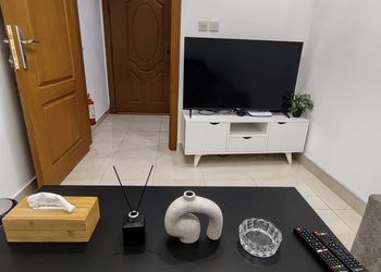 شقة  بصالة جلوس وغرفة نوم