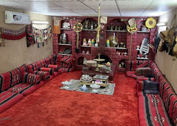 استراحة ببيت شعر وجلسه خارجيه