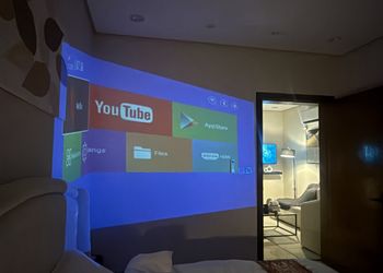 شقة بغرفة نوم وصالة مودرن