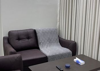 استديو بسرير ماستر وجلسة جانبية