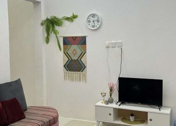 شقة بغرفتين نوم وصالة 