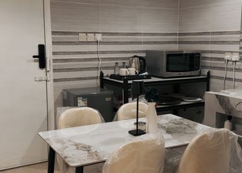 استديو بسرير ماستر 
