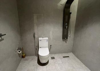 استديو بسرير ماستر وأثاث مريح 