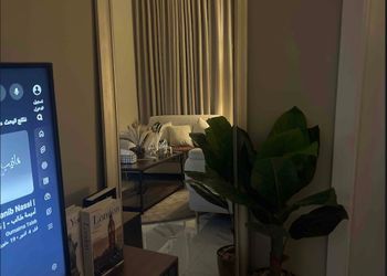 شقة بغرفة معيشة وغرفة نوم 