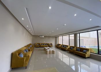 شاليه بمسطح اخضر