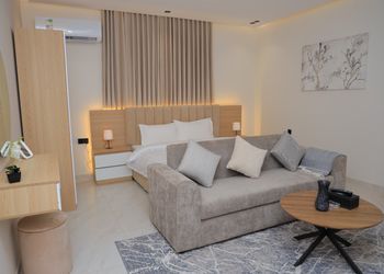 استديو بدخول ذاتي وسرير مريح 