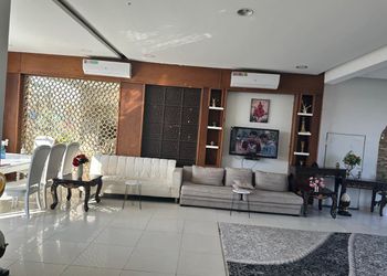 شاليه بألعاب مائية ومسبح