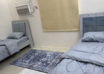 شقة بغرفتين نوم وصالة 