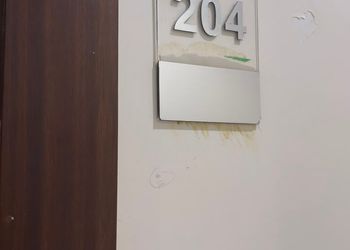 استديو بسرير ماستر وجلسة جانبية 