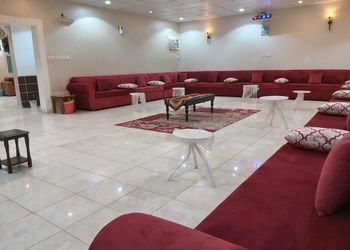 استراحة بمسبح والعاب أطفال 