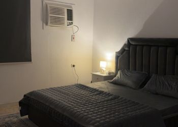 استديو بدخول ذاتي 