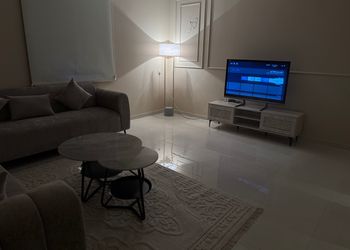 شقة بغرفة نوم وصالة 
