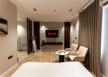 استديو بدخول ذاتي وسرير مريح 