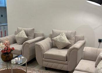 شقة بغرفة معيشة وغرفة نوم 