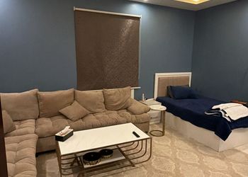 شقة بغرفتين نوم وصالة 