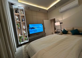 استديو بتصميم أنيق ودخول ذاتي