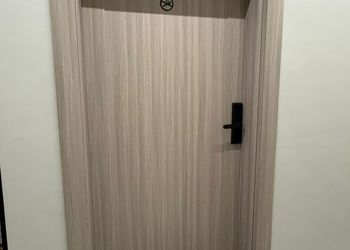 استديو بتصميم مودرن دخول ذاتي 