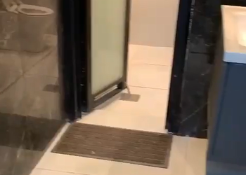 شاليه بجلسات خارجية ومسبح 