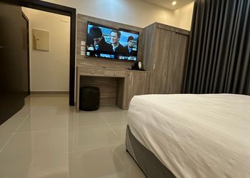 استديو هادئ بدخول ذاتي 