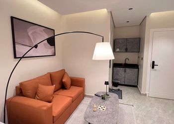 استديو بدخول ذاتي وتصميم أنيق 