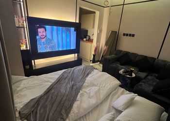 استديو هادئ بسرير ماستر 