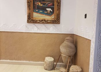 مزرعة بمناظر خلابة وجلسة خارجية 