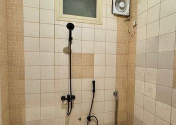 استديو بسرير ماستر وجلسة جانبية