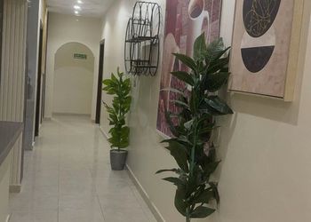 شاليه تصميم واسع ومسبح خارجي 