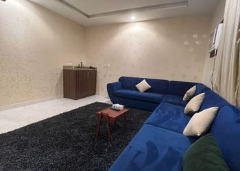 شقة  بصالة جلوس وغرفة نوم