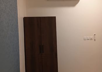 شقة بصالة وغرفتين نوم