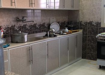 استراحة بمسطحات خضراء ومسبح 