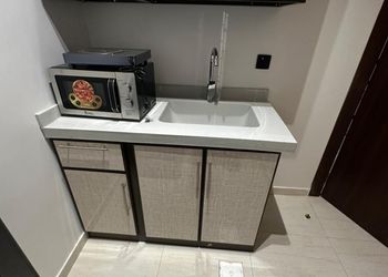 استديو بسرير ماستر 