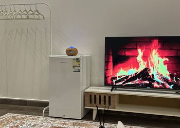 استديو بسرير ماستر وجلسة