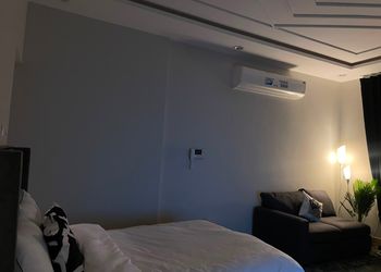 استديو بسرير ماستر