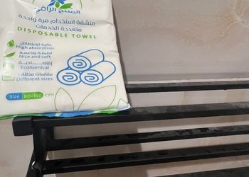 استديو بجلسة ودخول ذاتي 