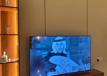 استديو بأثاث مريح وبسيط 