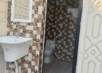 شاليه بمسطح اخضر ومسبح