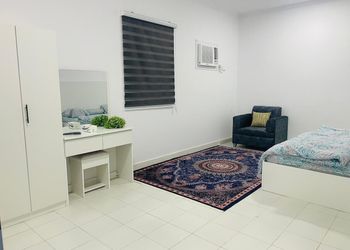 استديو هادئ بسرير ماستر 